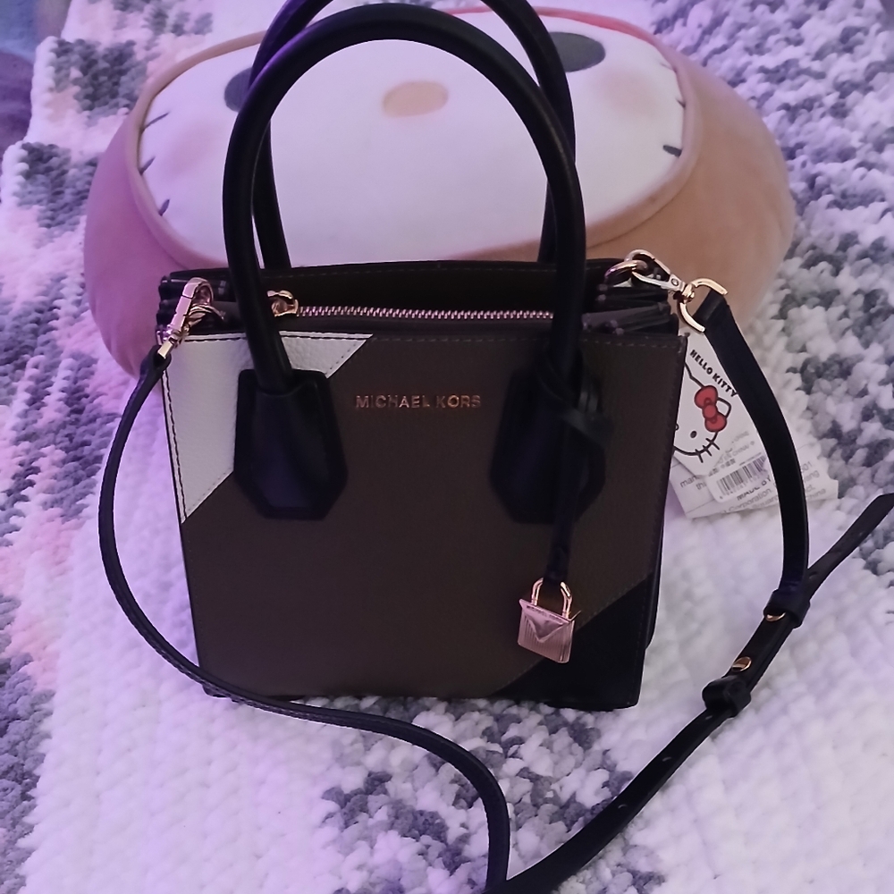 Authentic Michael Kors Extra-Small Mercer handbag